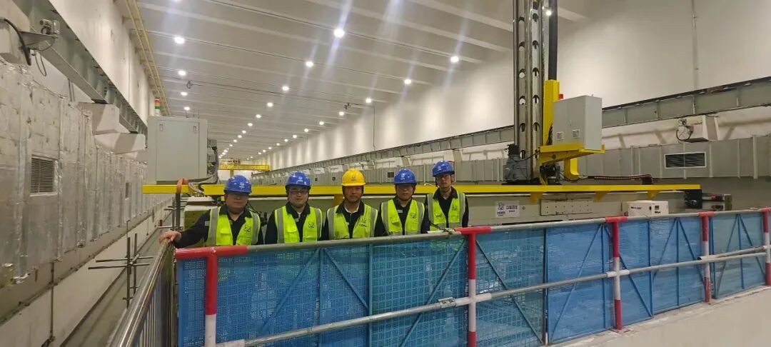 Le robot de meulage pour puits de stockage de fûts de déchets de CNNC Xiyi termine les essais sur site