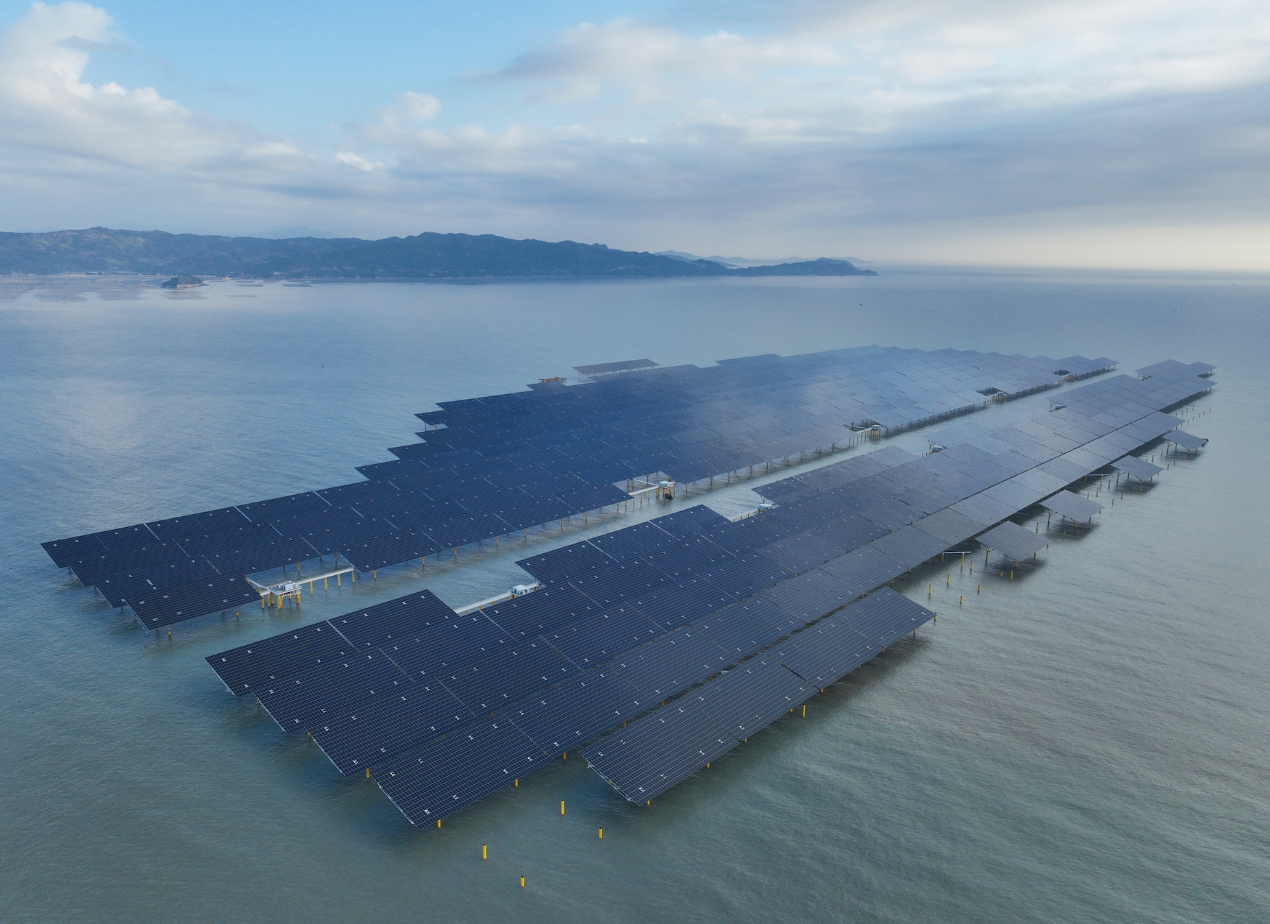 "Nuclear-Solar Complementarity"! CGN Ningde 200MW Offshore Solar Project Achieves Full-Capacity Grid Connection