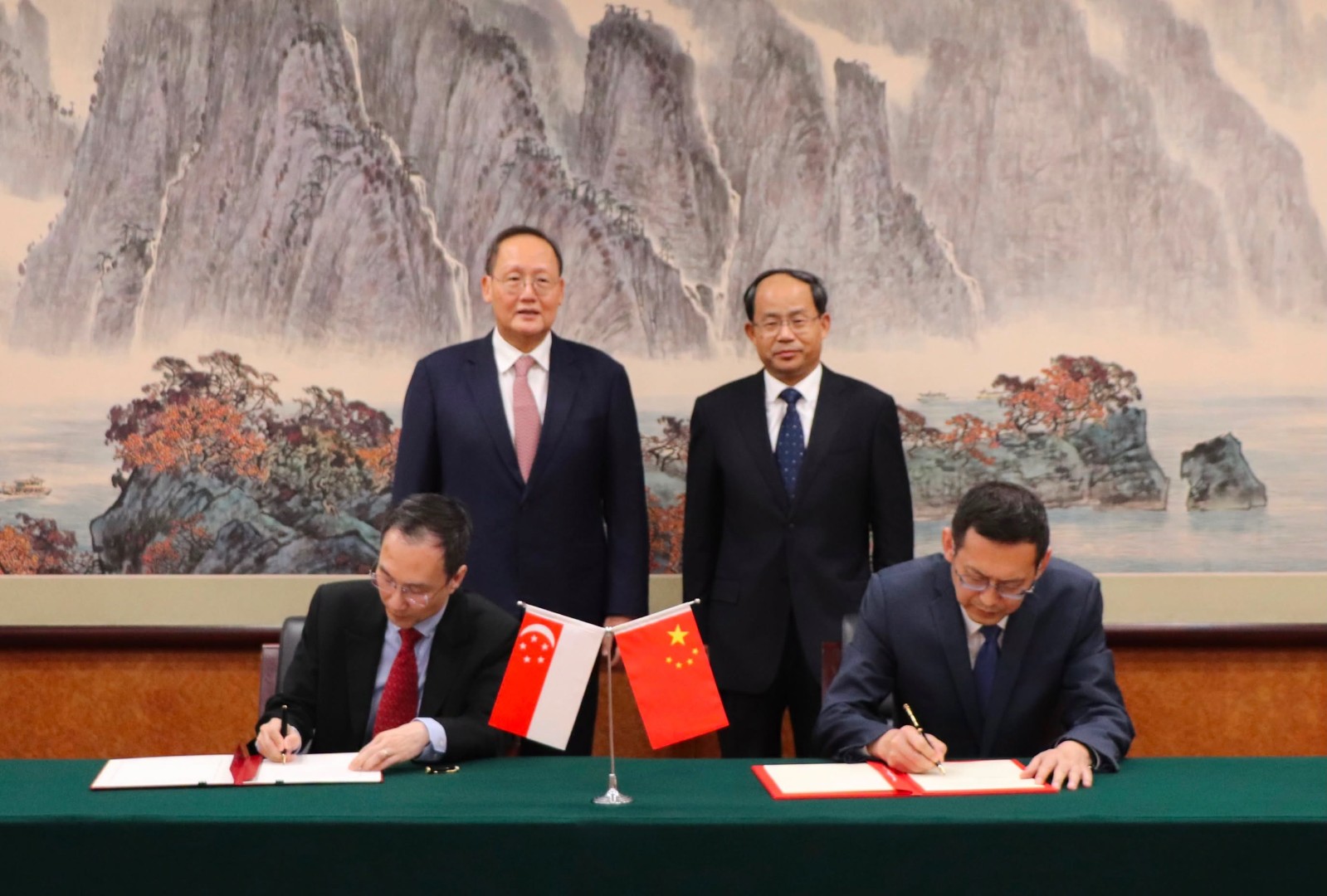 China and Singapore Sign Memorandum of Understanding on Cooperation in Peaceful Uses of Nuclear Technology