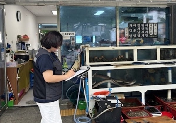 Au cours du premier semestre, la province de Gyeongsangnam-do, en Corée du Sud, a réalisé des tests de radioactivité sur 380 échantillons alimentaires, et tous les résultats étaient conformes aux norm