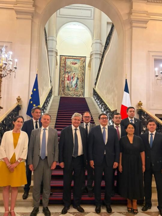 Le Kazakhstan et la France discutent du développement de la coopération dans le domaine de l'utilisation pacifique de l'énergie nucléaire