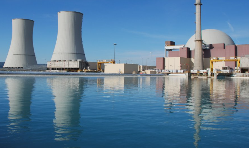 Greenpeace accuse le Conseil de sécurité nucléaire espagnol d'avoir renouvelé irrégulièrement l'autorisation de la centrale nucléaire d'Almaraz jusqu'en 2030