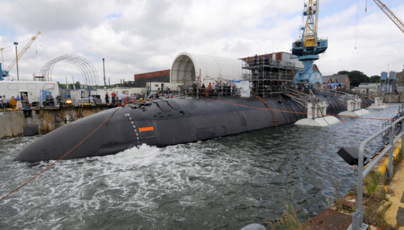 La marine américaine retire le sous-marin nucléaire USS San Juan, le chantier naval de Kittery dans le Maine ayant contribué à sa prolongation de service