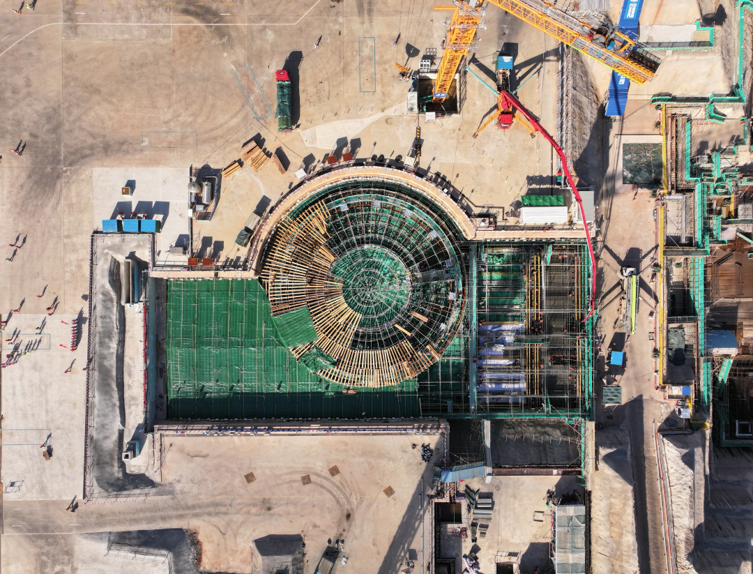 La première coulée de béton de l'îlot nucléaire de l'unité 2 de la centrale nucléaire de Bailong dans le Guangxi du Groupe SPIC a été achevée avec succès