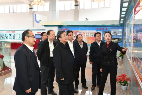 余剑锋赴兰铀：做核燃料产业新征程践行者