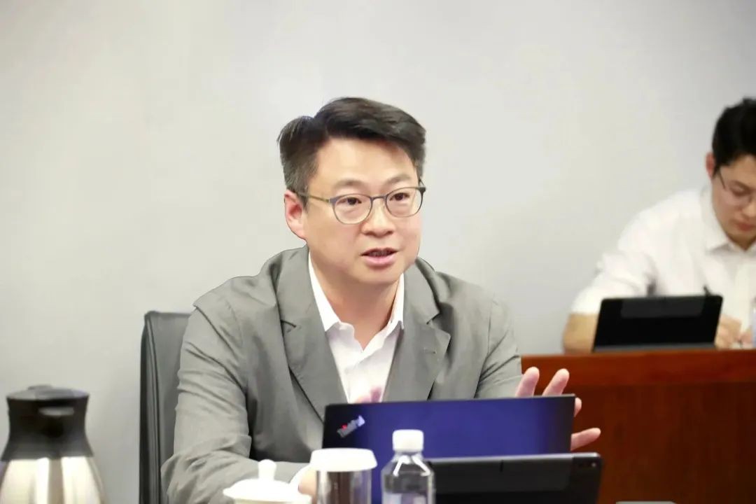 钱智民会见中国宝力董事长薛炜森