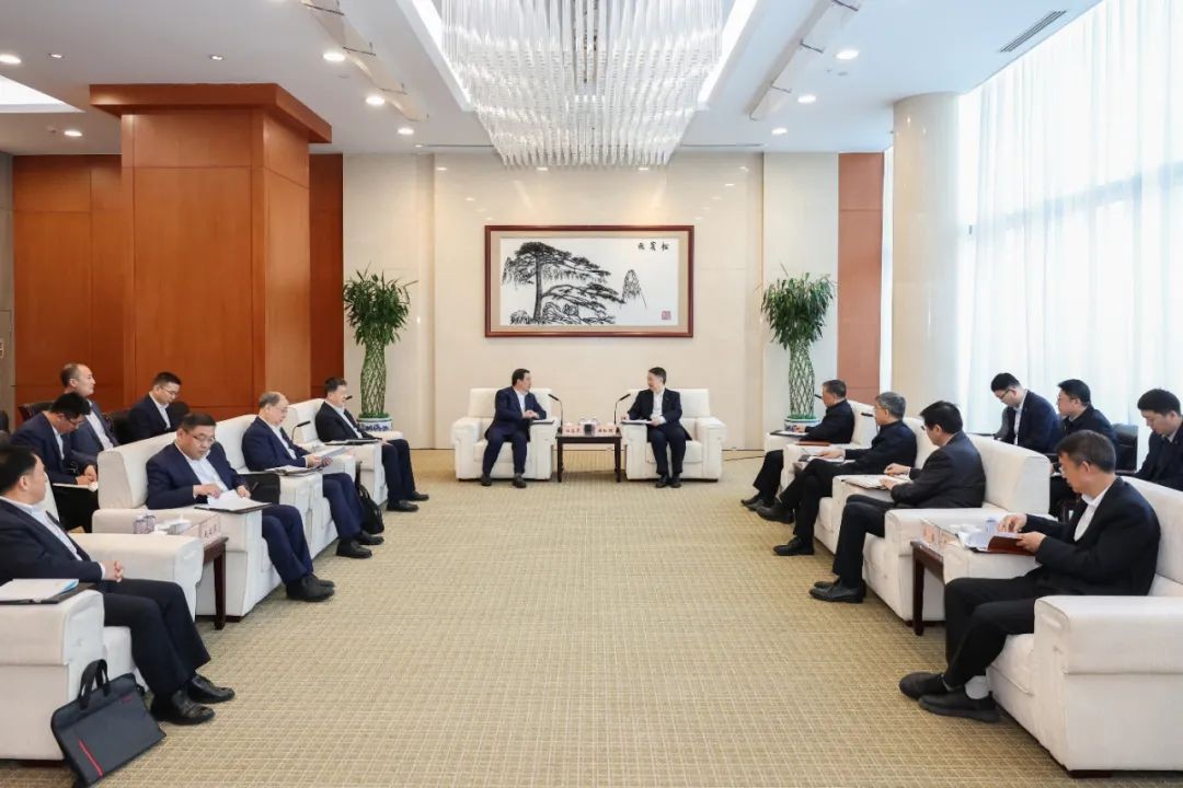 温枢刚会见中国电气装备董事长白忠泉、总经理周群