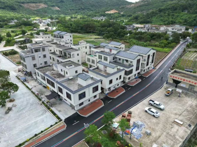 中广核阳江核电高质量完成东平镇允泊村 "一环一带一廊"品质提升项目