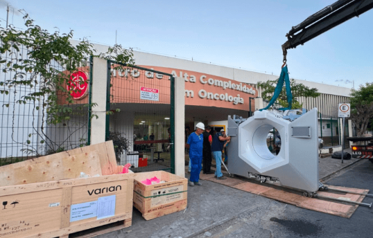 巴西塞阿拉州圣卡萨医院引进新型直线加速器癌症治疗设备